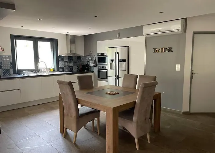 3 Avec Piscine Privative Villa Ajaccio (Corsica)