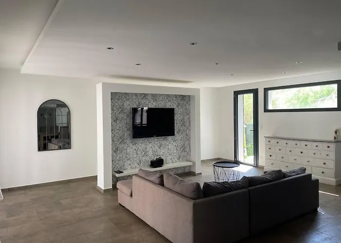 3 Avec Piscine Privative