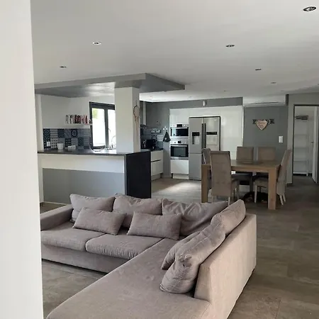 3 Avec Piscine Privative Villa