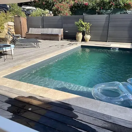 3 Avec Piscine Privative * Ajaccio (Corsica)